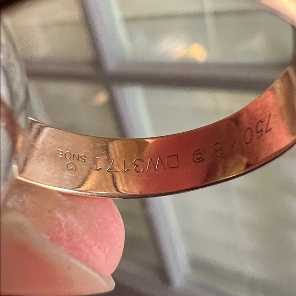 Cartier Large Trinity Ring in Yellow Gold, Rose Gold, Silver Gold, Size 4.5 - Picture 9 of 9